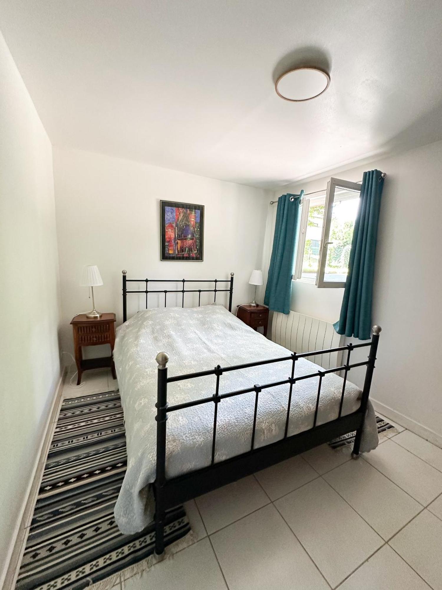 Maison Dans Parc Prive, Sports Et Loisirs Proche Golf Du Coudray Montceaux 勒库德雷·蒙特考克斯 外观 照片